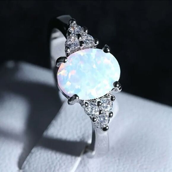 Opal Cubic Zirconia Silver Tone Ring Size Size 8 NWT - Picture 2 of 6